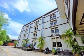 Exterior - Hua Lin Inn (Chiang Mai)