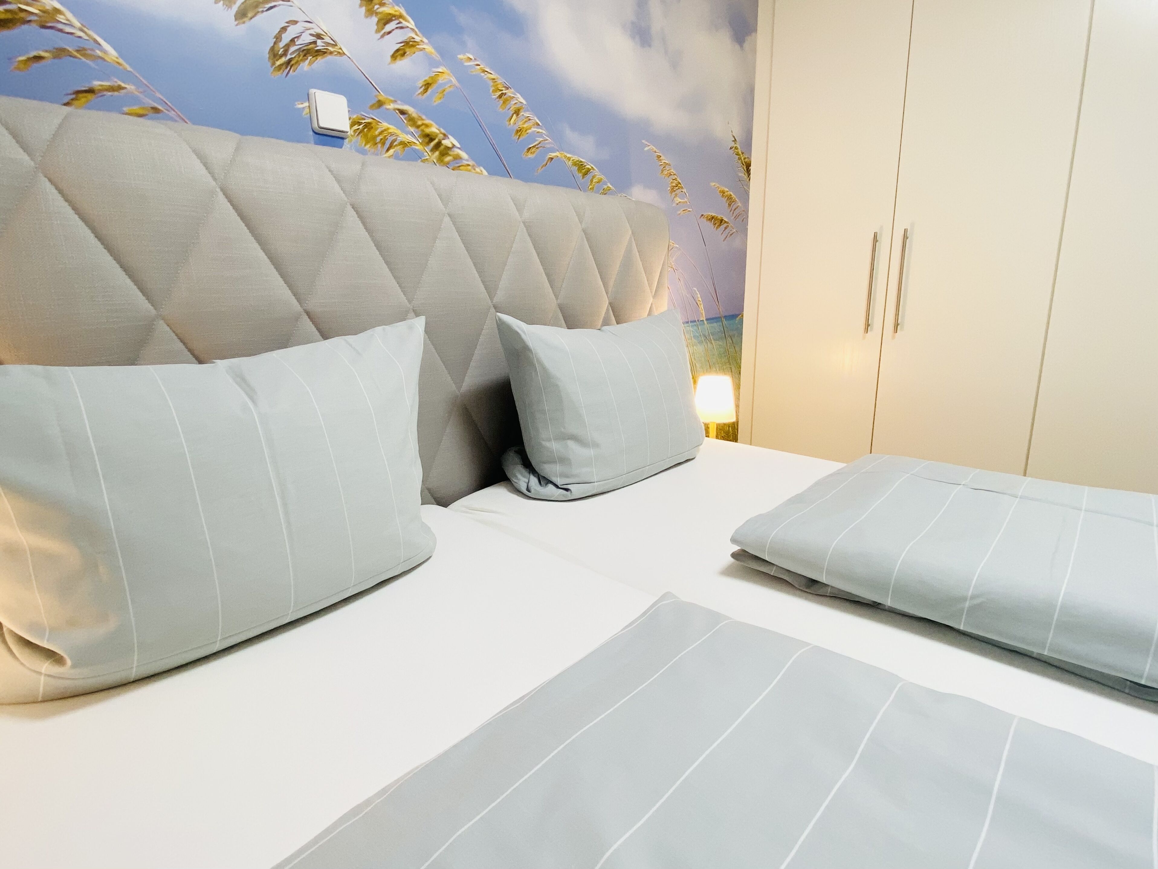 2 bedrooms, in-room safe, iron/ironing board, free WiFi