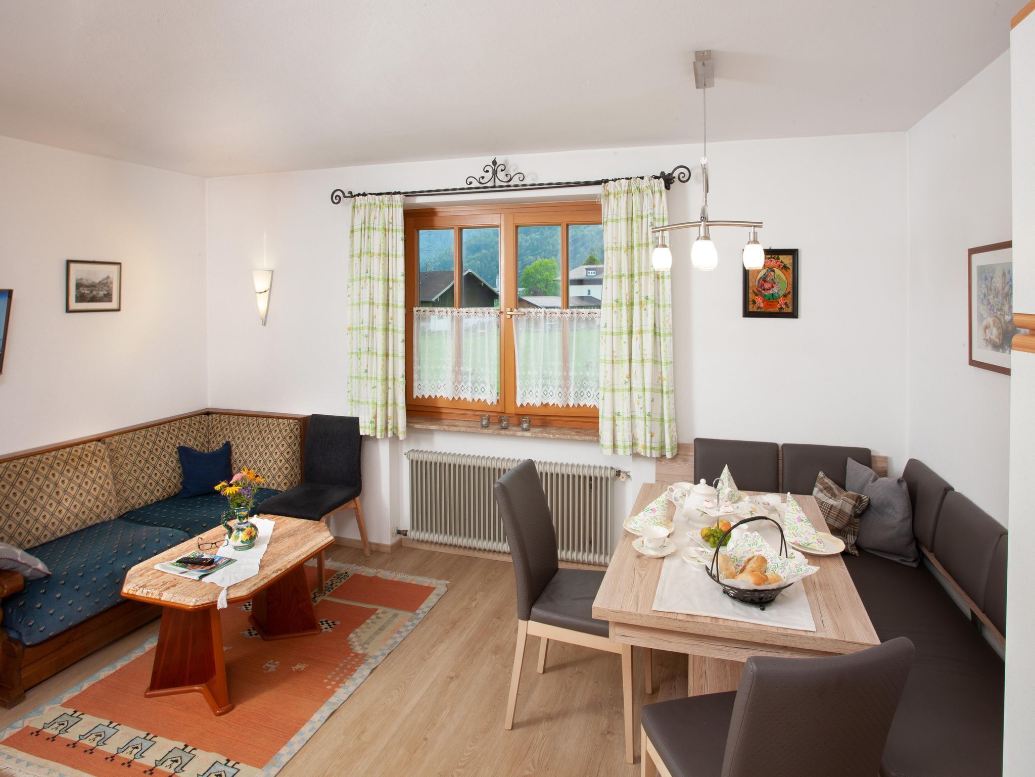 Landhaus Stockl - apartment / apartment, shower and bath, toilet, 2 bedrooms