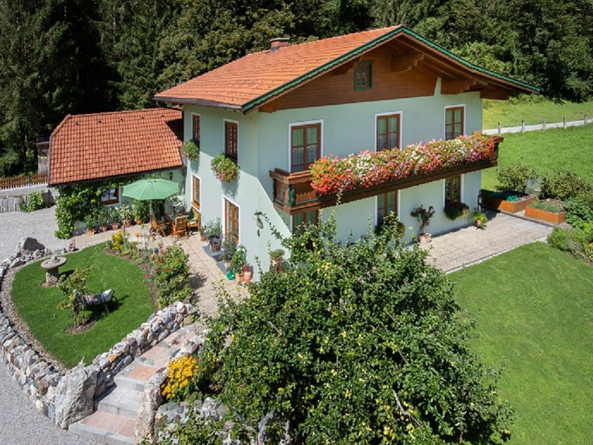 Landhaus Stockl - apartment / apartment, shower and bath, toilet, 2 bedrooms