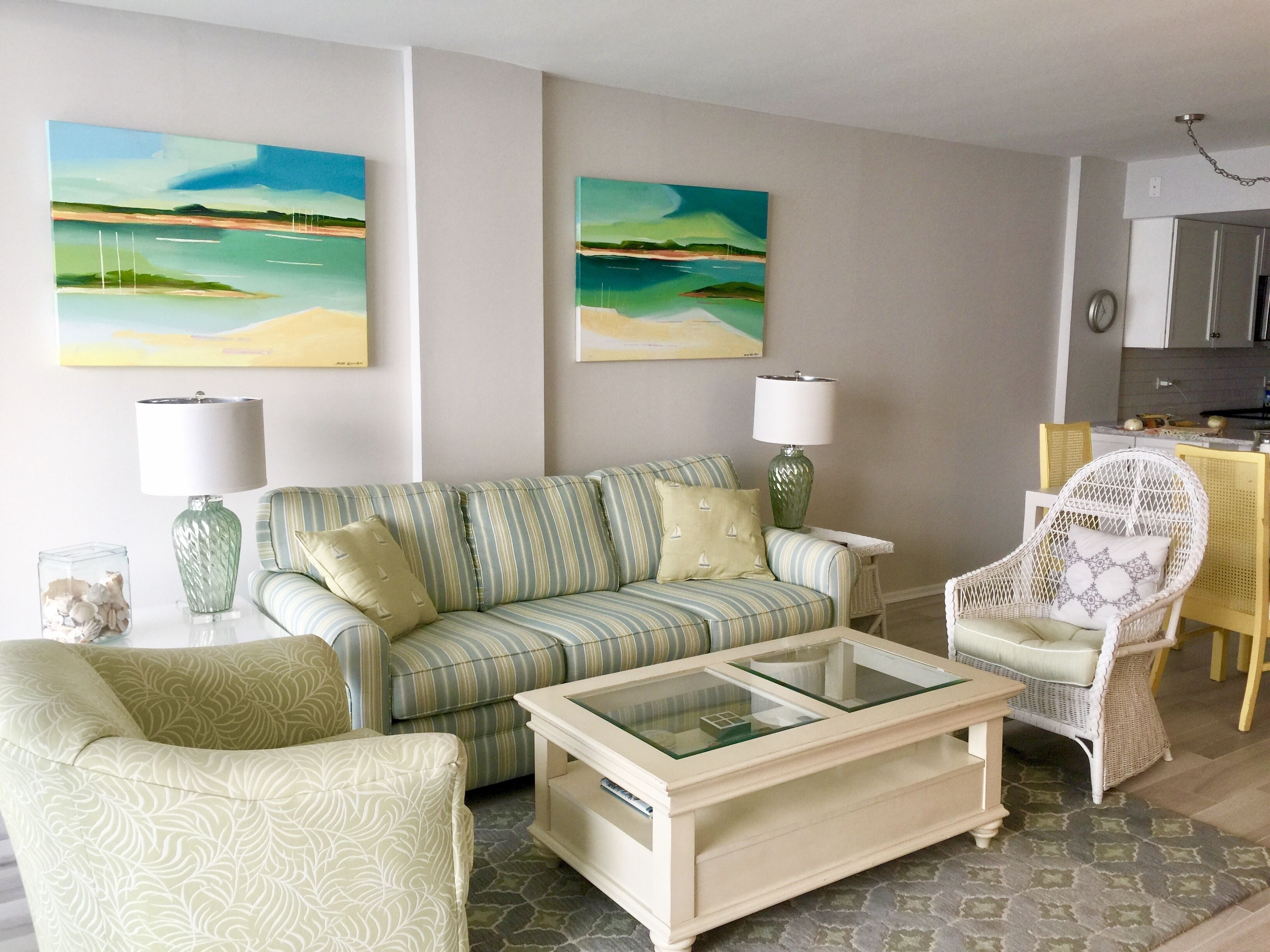 Beautiful, Oceanfront 2-Bedroom Condo, 1704 North Lumina