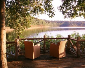 Unclassified image, 3 of 22, button