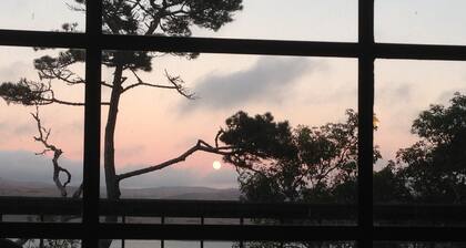 Inverness Vacation Retreat - Tomales Bay View!