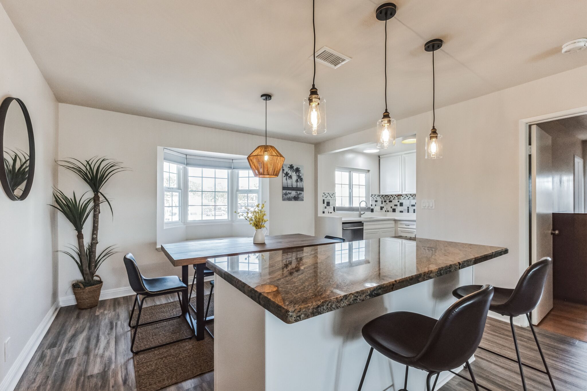 Nice Home Just Steps to Beach & Downtown 