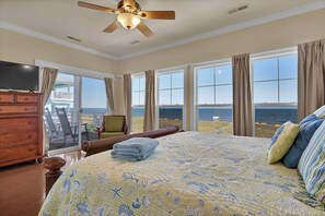 6 bedrooms, travel cot, free WiFi, bed sheets