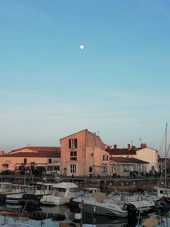 Marina