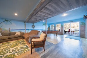 Smart-TV, Videospiele, DVD-Player, Musikbibliothek