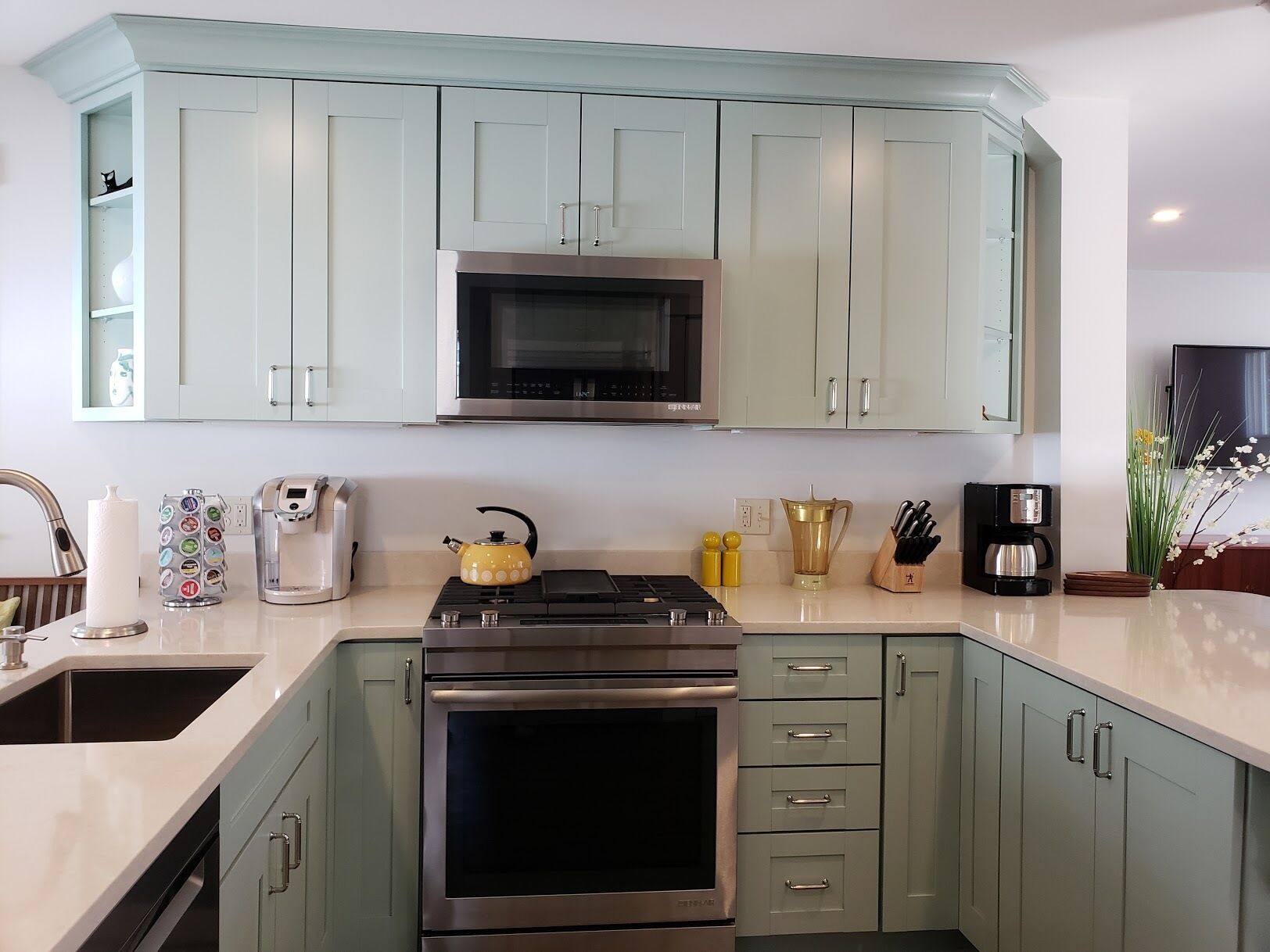 Two bedroom Mid Century Modern apartment in Downtown Hallowell