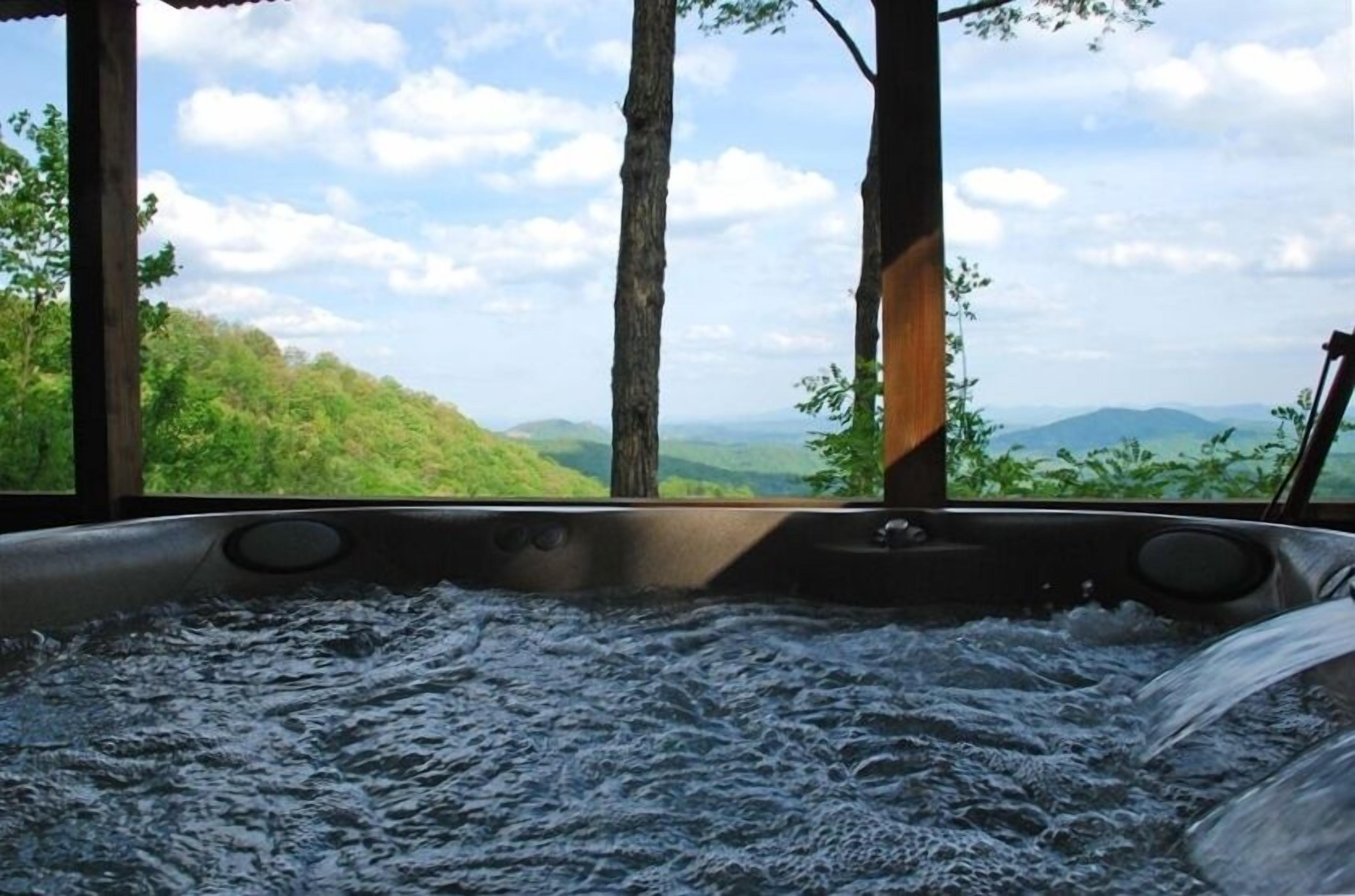 Enjoy the fantastic view while soaking in the Jacuzzi hot-tub