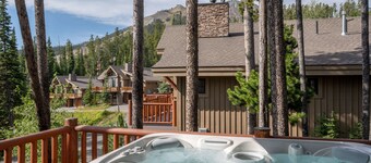 Big Sky Vacation Rentals: MMH 4 Harvest Moon