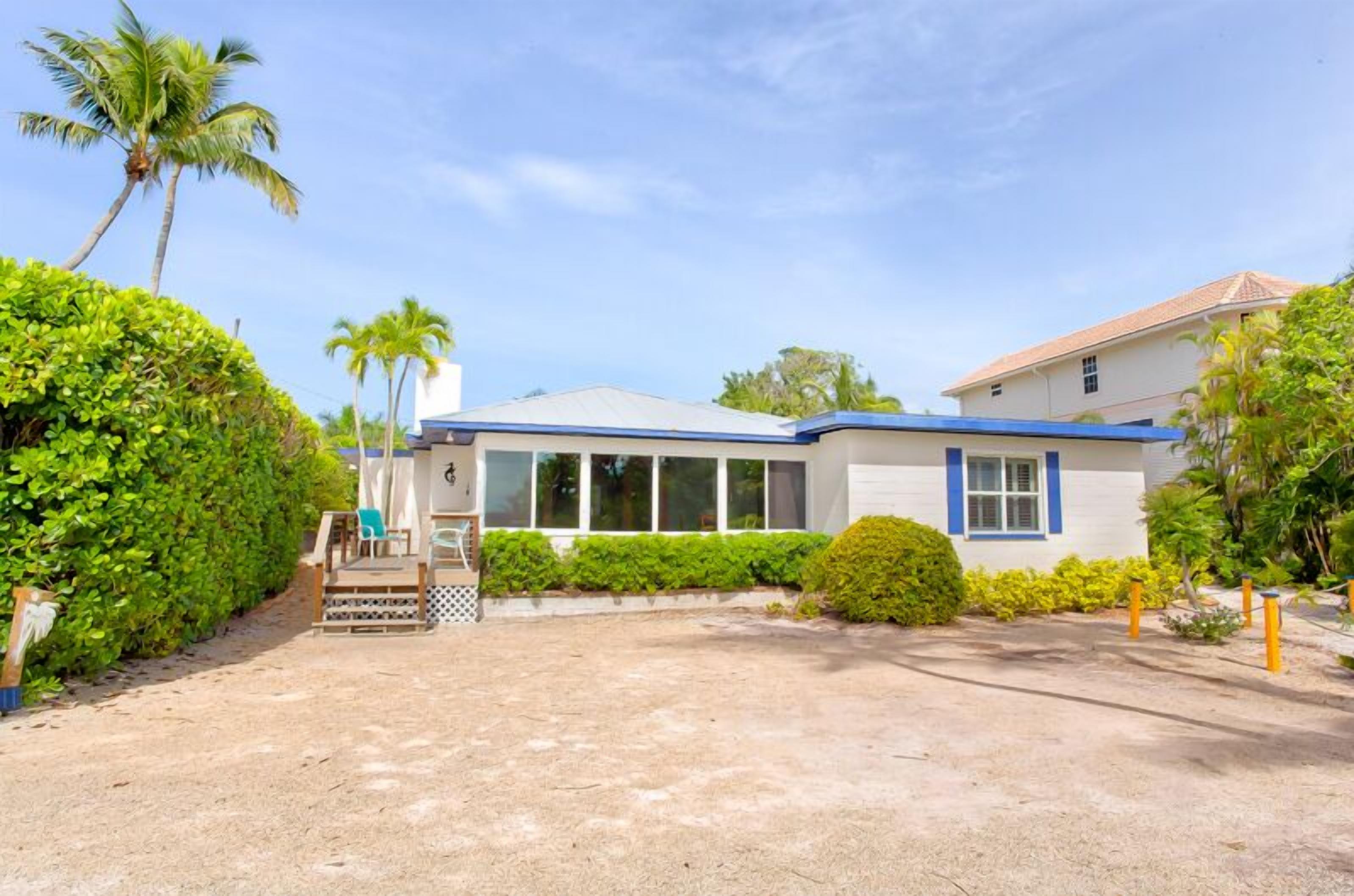 Family Friendly- Captiva Pool Home- Gulf Front- Lasting Memories Made Here !