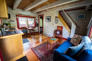 Books - Mökki: Dovetail Log Cabin in the Heart of Downtown (Grand Marais)