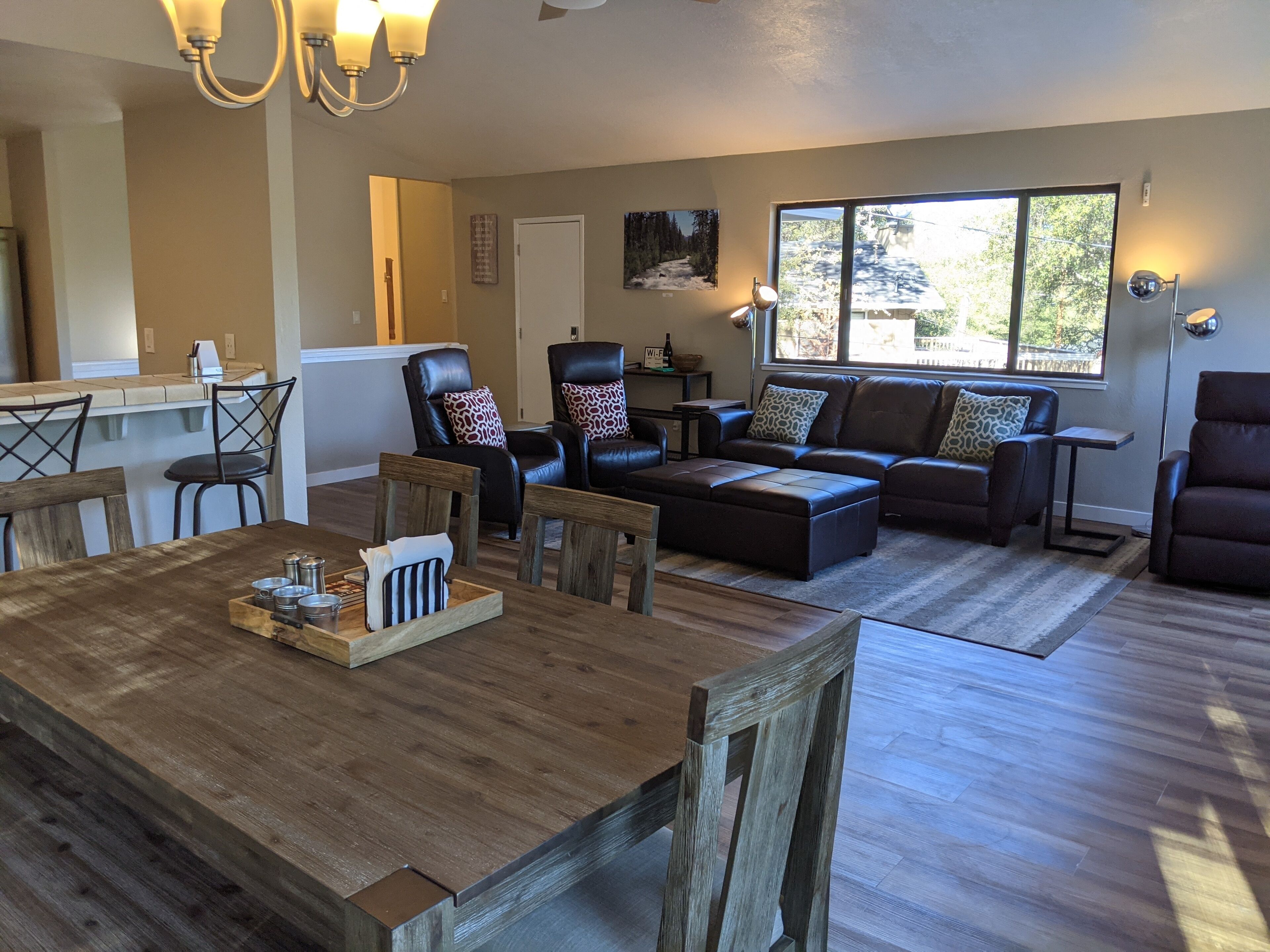 Great for families, Free WiFi, Game Room, near Yosemite