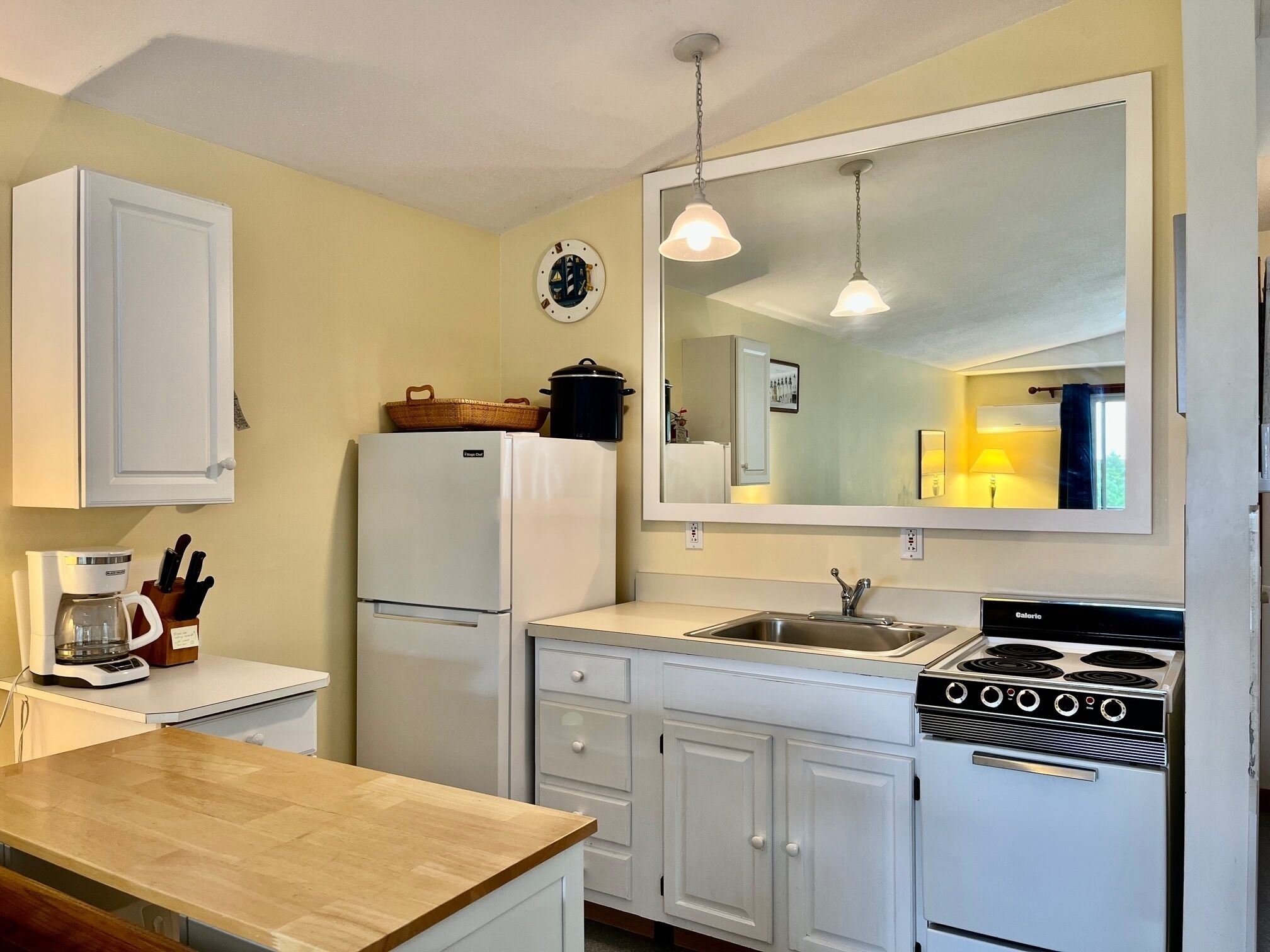 North Truro  Condo W/Private Balcony and 2 Queen Beds