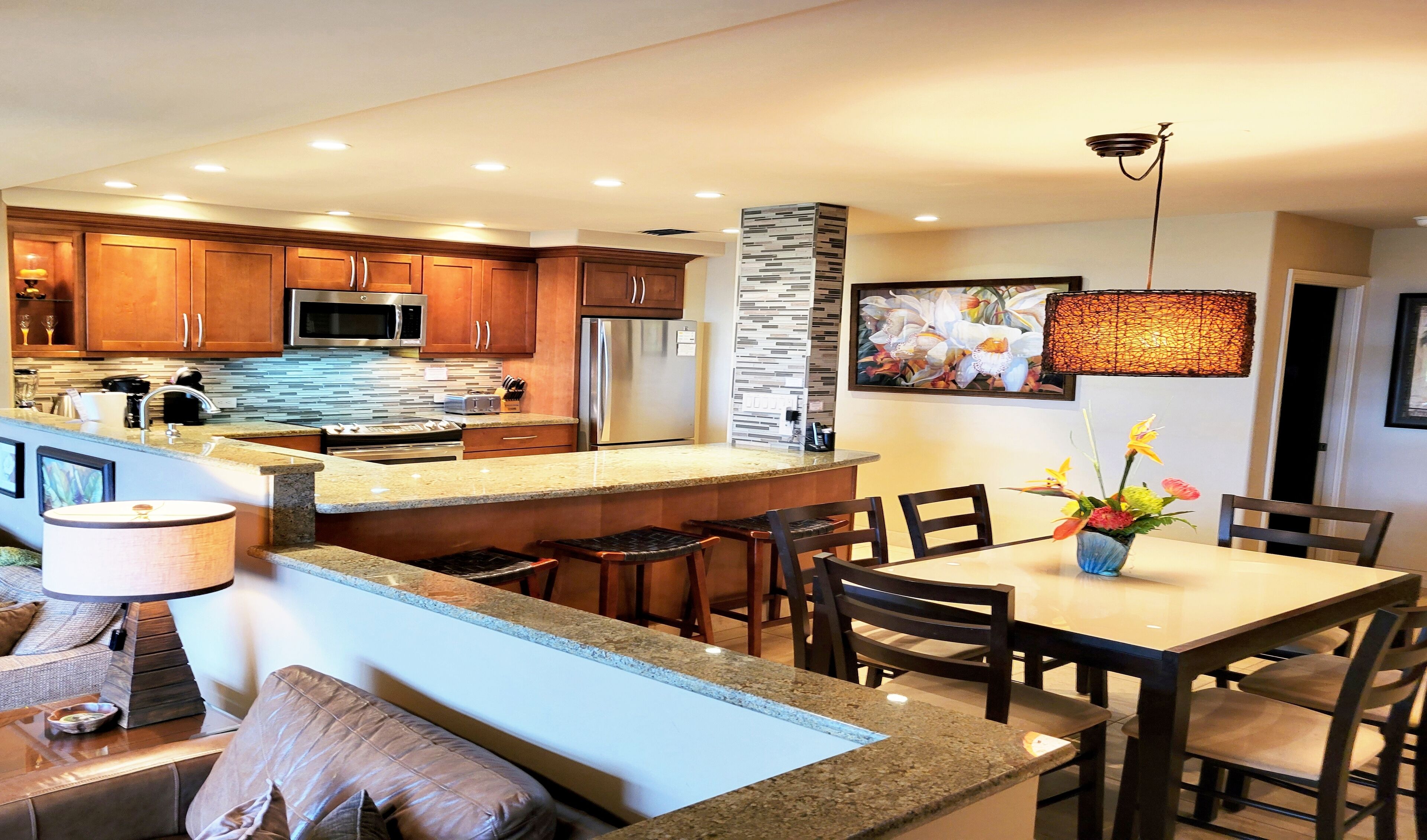 WOW! "BEST IN CLASS" POSH NEW REMODEL!  2 BR/2 BA-SLEEPS 9 - 6 BEDS-Great Views!