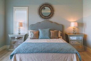 6 slaapkamers, een strijkplank/strijkijzer, reisbedje, wifi