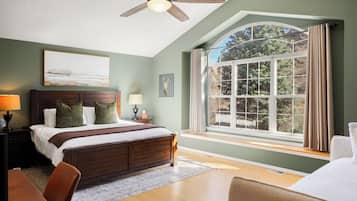 6 chambres, coffres-forts dans les chambres, bureau