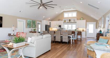 ONE of a KIND Home @ OIB! Super close to the Ocean!Great for family time!