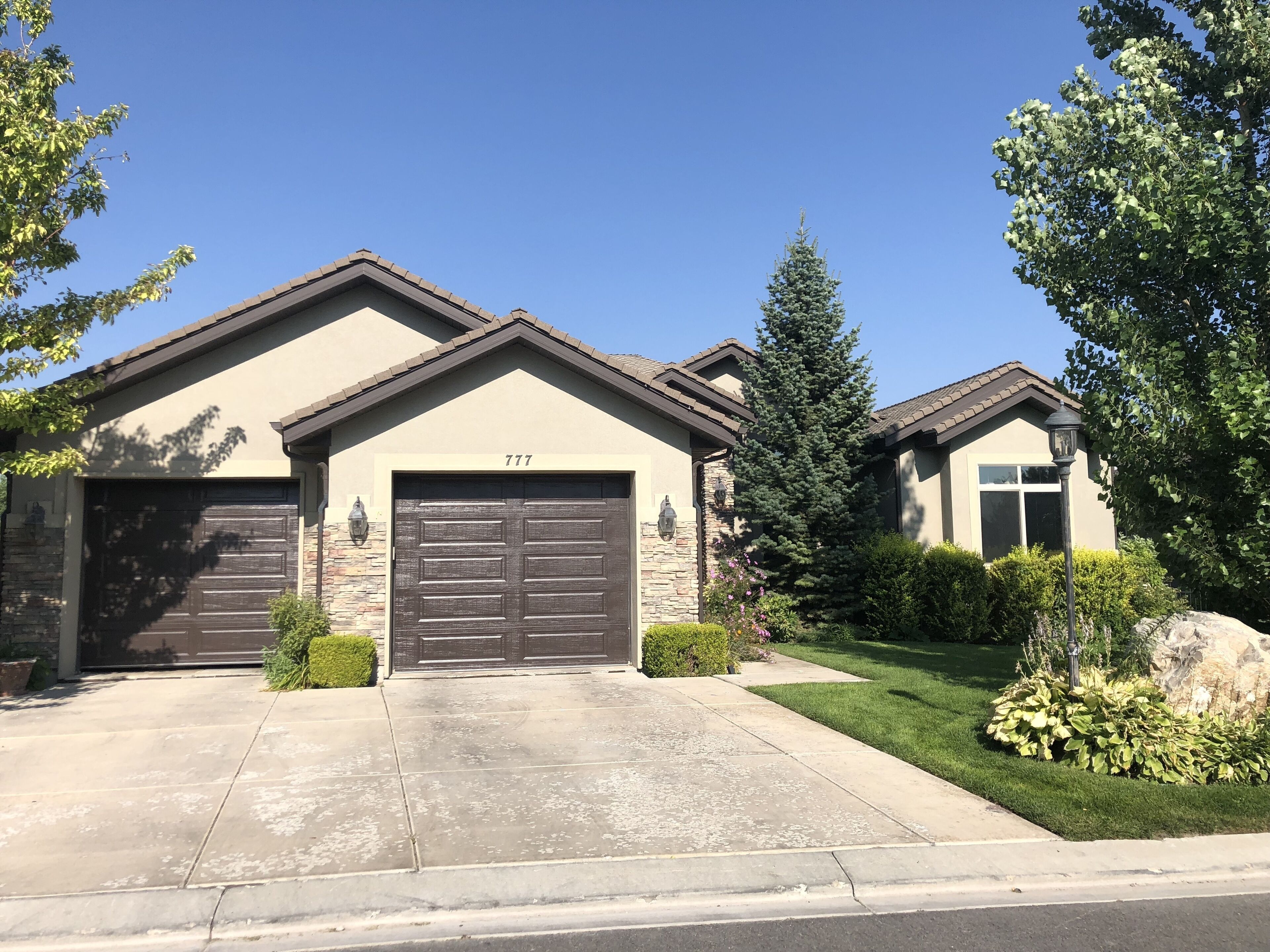 Luxury Home on Golf Course , Wedding, minutes from BYU, UVU, MTC, Ski Resorts