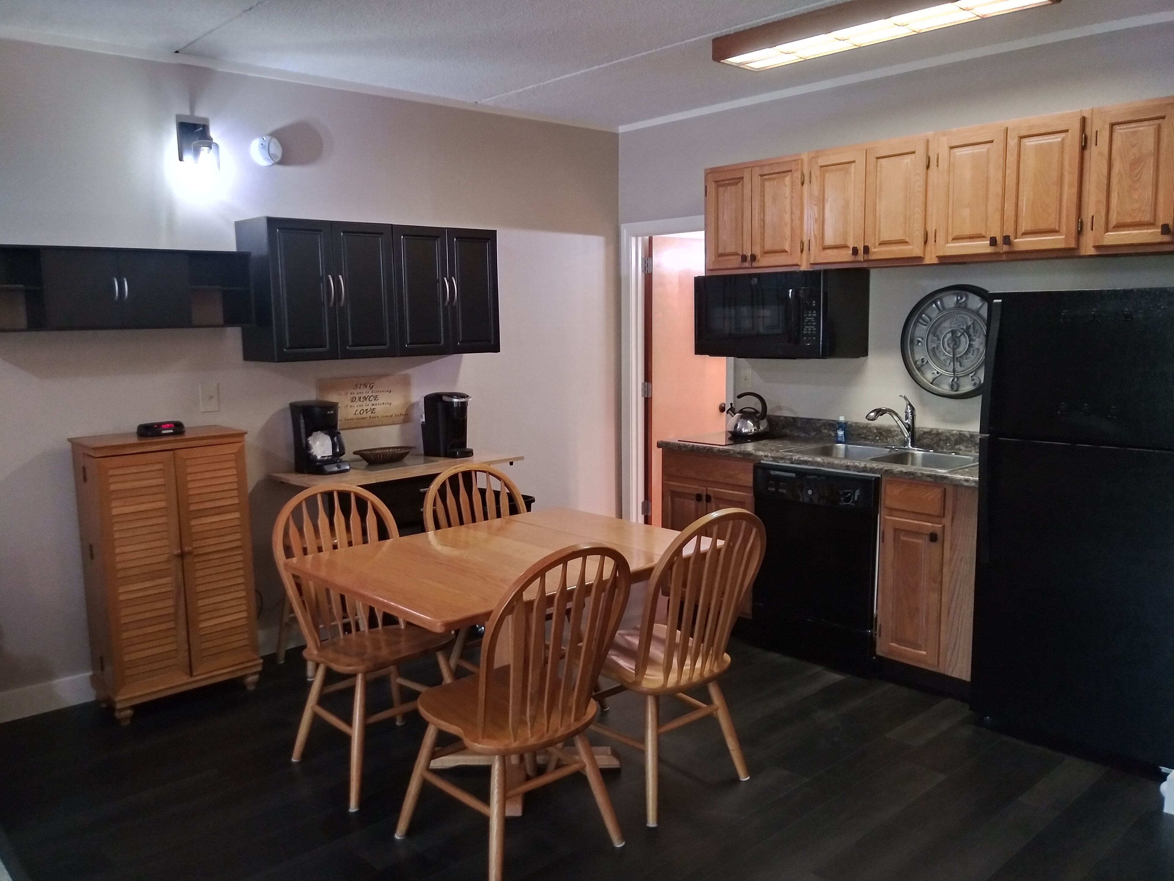 New Hampshire-White Mtns *Attitash Resort Condo for 5* Full Kitchen-Fridge,Oven+