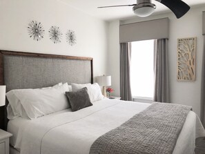 3 quartos, ferros/tábuas de passar roupa, Wi-Fi, roupa de cama