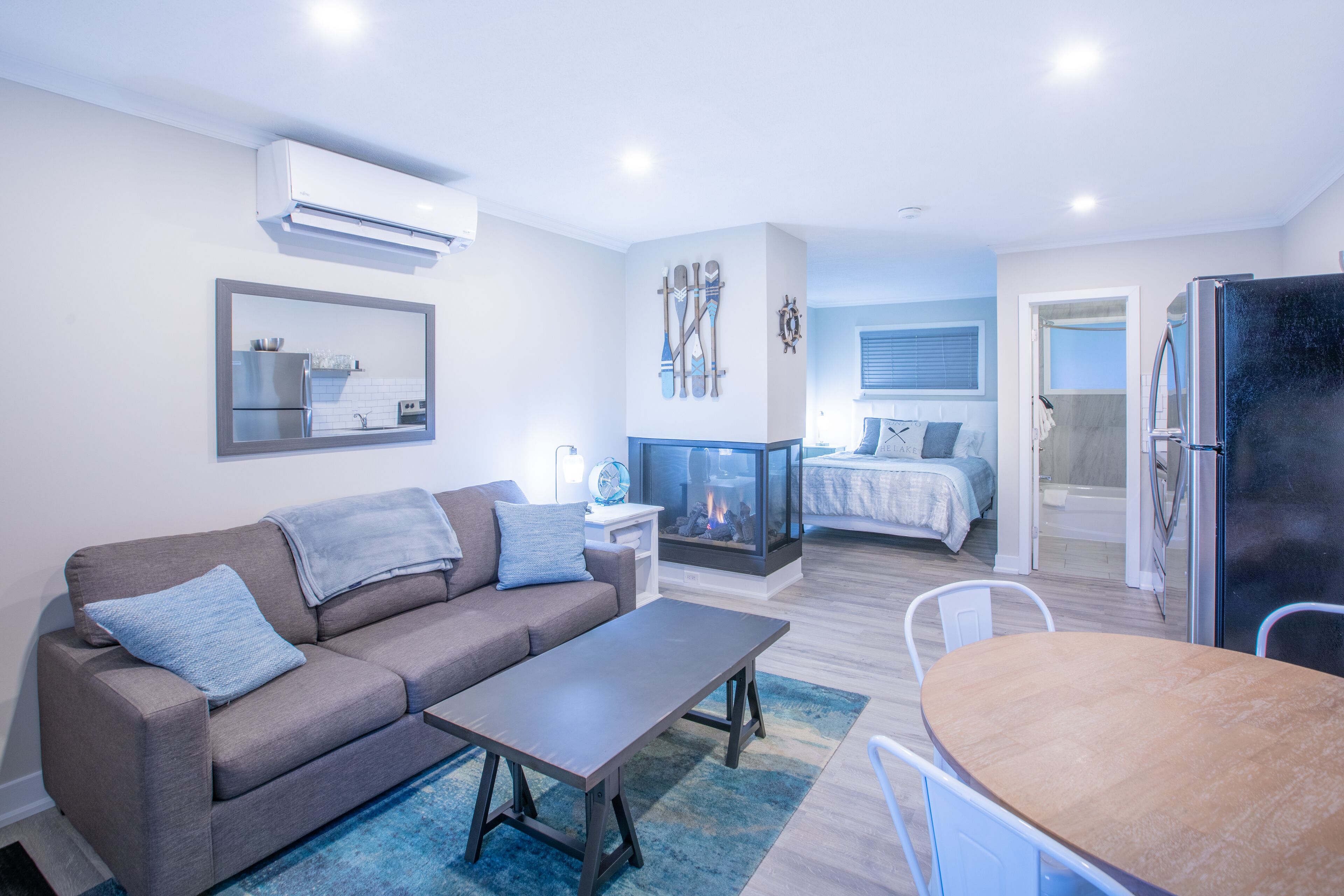 Mountain View Boutique Suite with contactless entry - The Lake at Blue Mountains