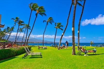 Oceanfront Condo at Sugar Beach Resort- Stunning Sunsets and Beach Front