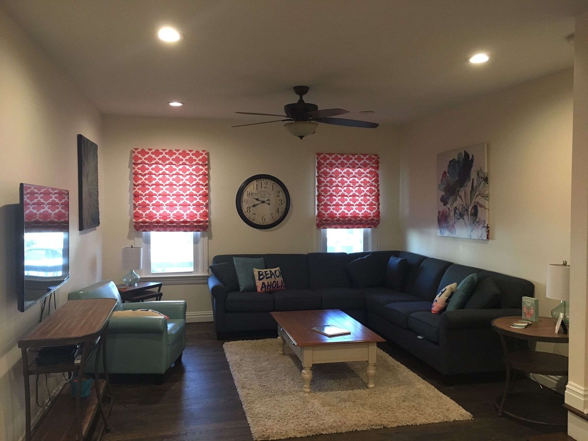 Familysized home w/ 3 full baths!1 block to beach! Linens & towels provided., Ocean Grove, NJ