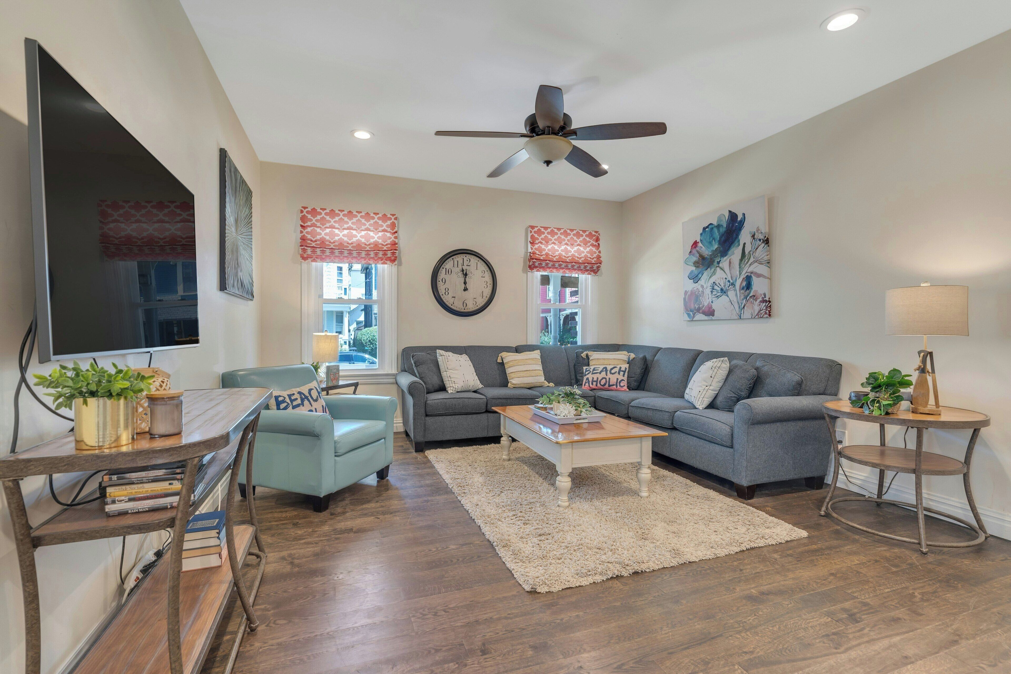 22 Grover's Ocean, Spacious 5 Bedroom Home With Central Ac, 1 Block To Beach! - Bradley Beach, NJ