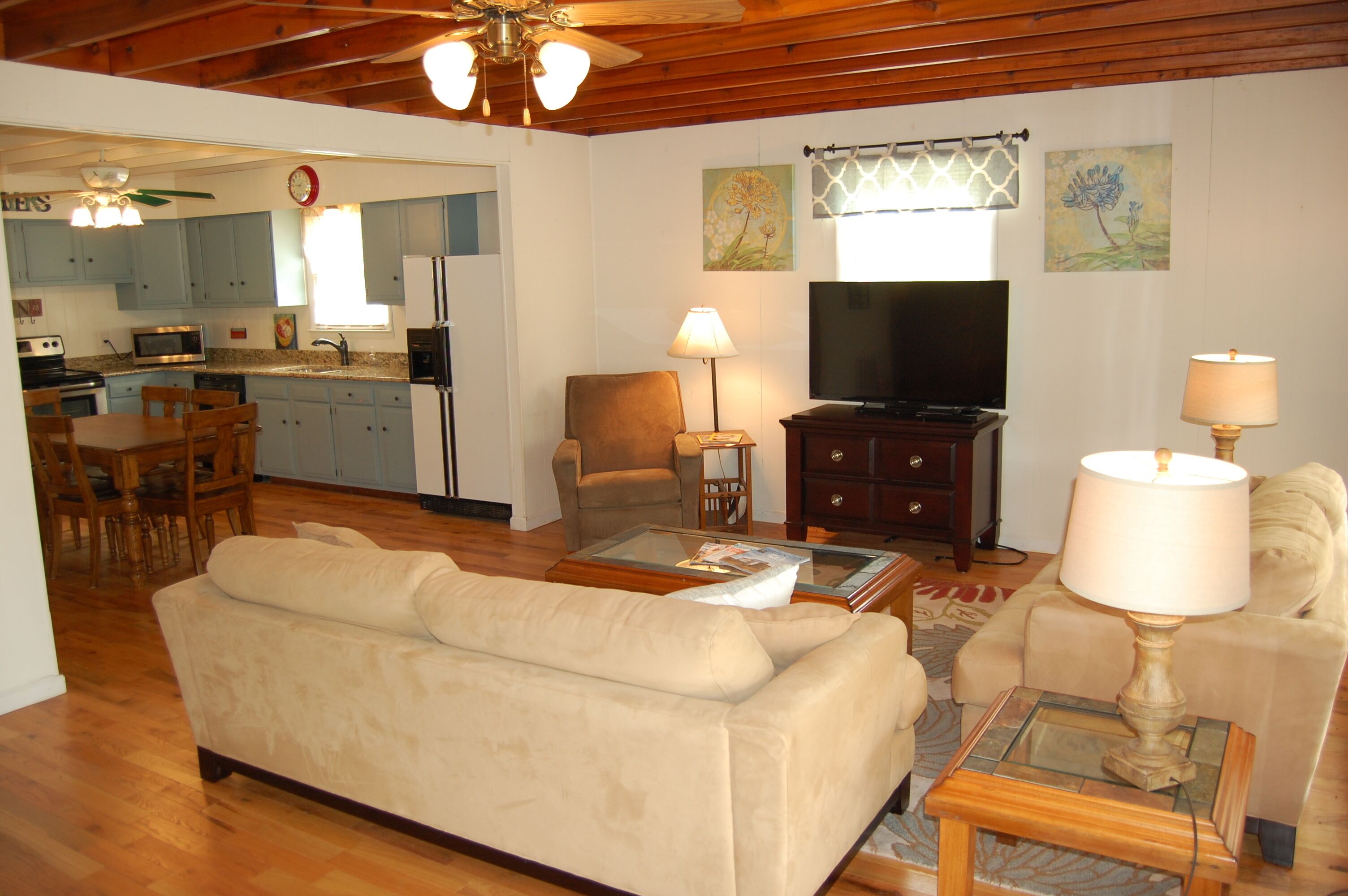 Back Your Boat Into Center Hill Lake From Our Home!  Swim, Fish, Hunt, Relax!