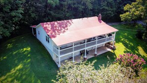 Exterior - Back Your Boat Into Center Hill Lake From Our Home!  Swim, Fish, Hunt, Relax! (Baxter)
