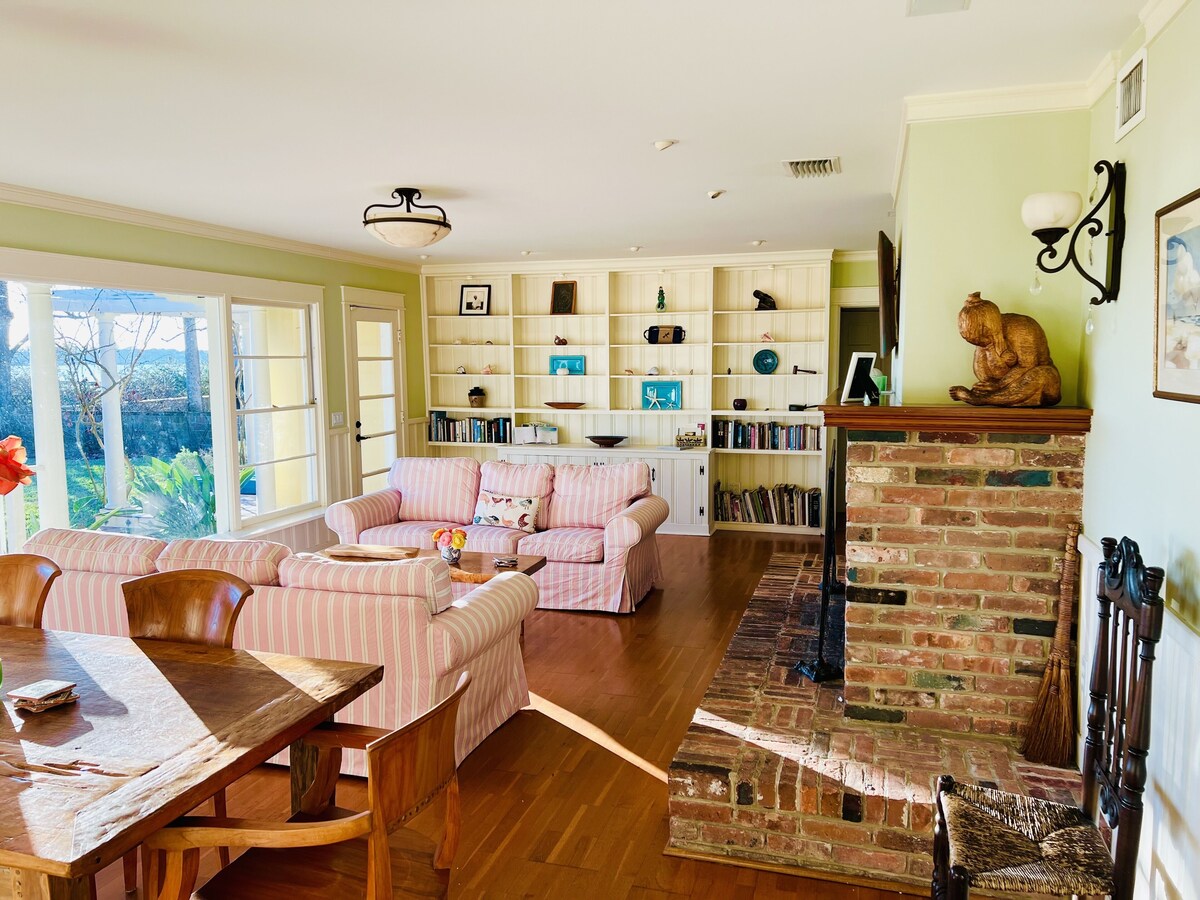 Photo 10 of An irresistable oceanfront vacation home in the heart of historic St Augustine!