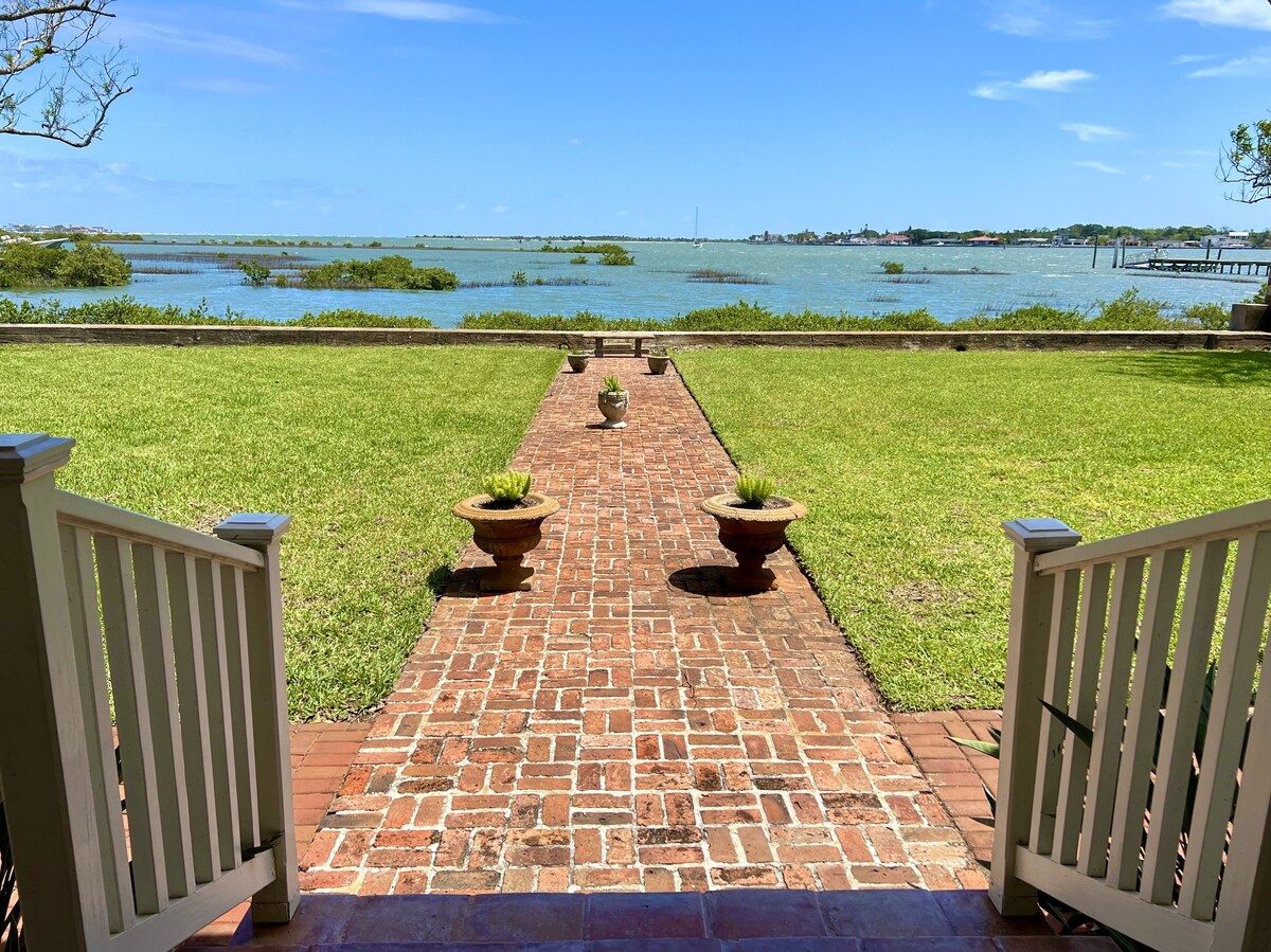 An irresistable oceanfront vacation home in the heart of historic St Augustine!
