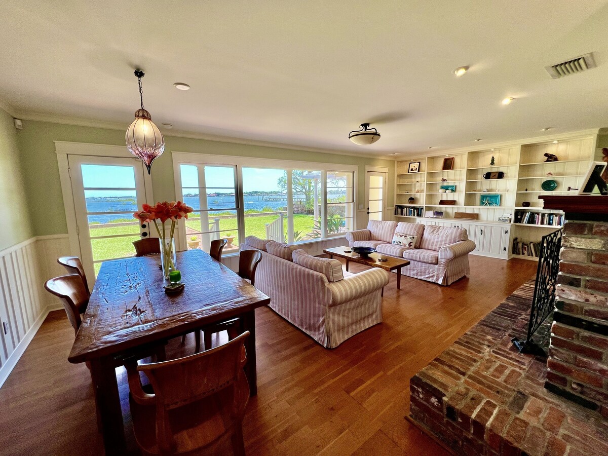 Photo 9 of An irresistable oceanfront vacation home in the heart of historic St Augustine!