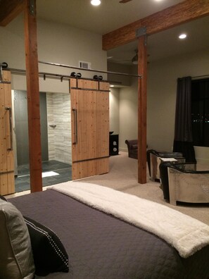 5 makuuhuonetta, työpöytä, silitysrauta/-lauta, ilmainen Wi-Fi