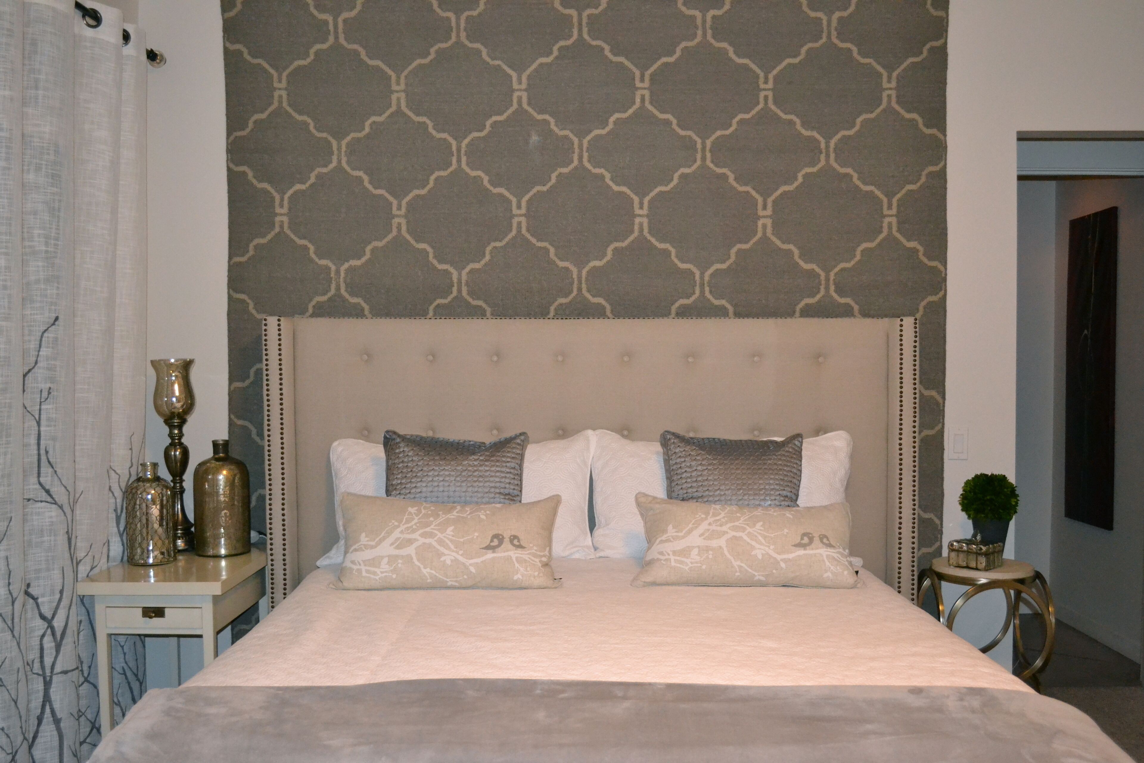 Luxury ~ Stunning Views From It's Hilltop ~ Only 3 Blocks To Downtown Paso