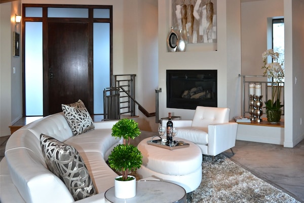 Great room/ livingroom- Hilltop365