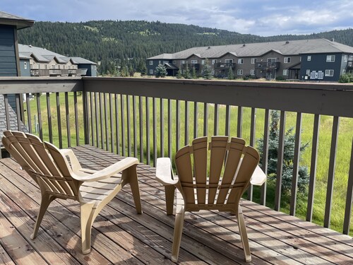 Ski/Fish/Hike from Our Beautiful 2BR Big Sky Condo