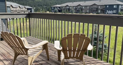 Ski/Fish/Hike from Our Beautiful 2BR Big Sky Condo