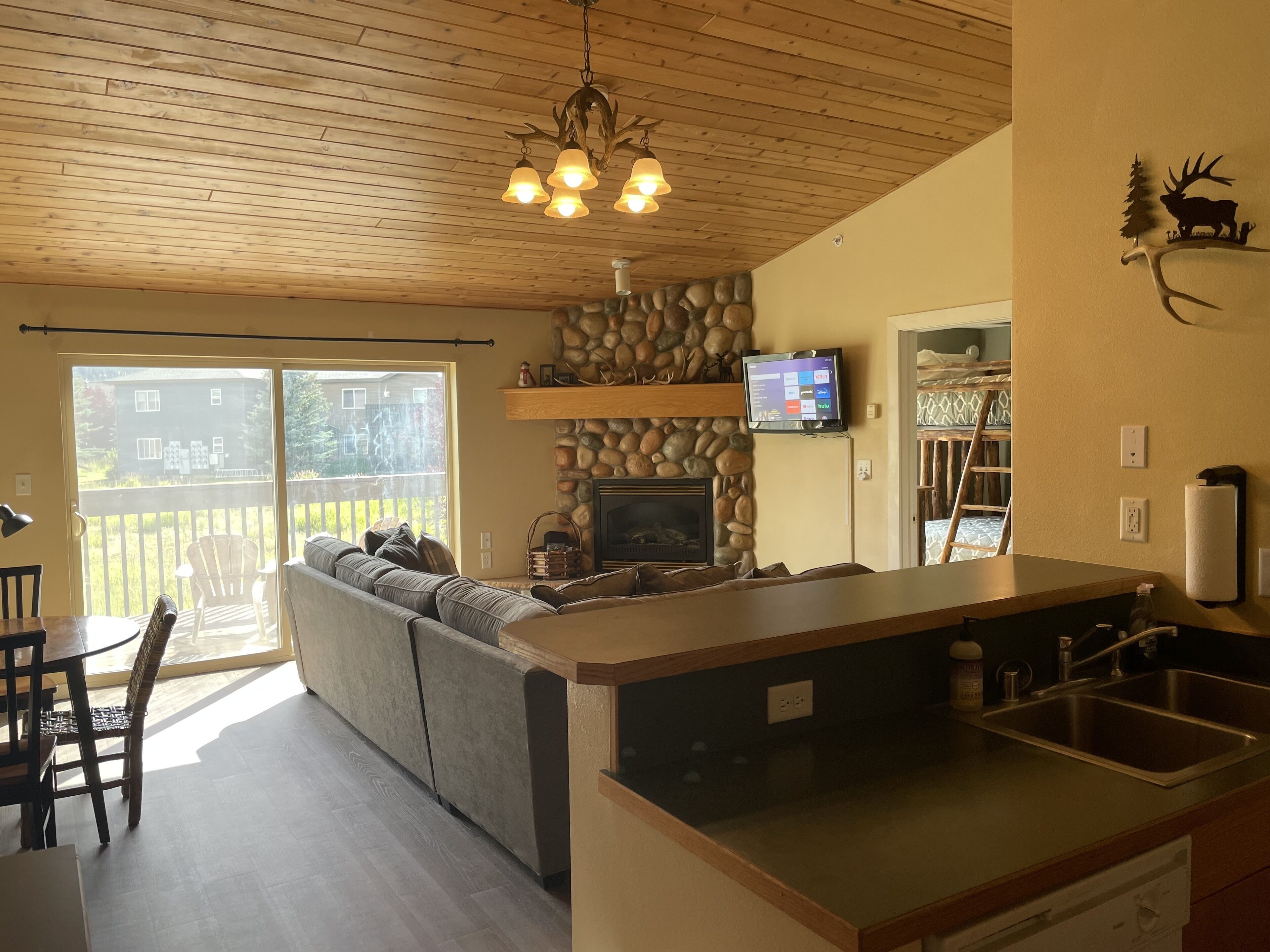 Smart TV, fireplace, video games, DVD player