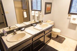 Bathtub, hair dryer, towels, soap - Signs of spring are showing! April and May are a perfect time to visit Sunriver! (Sunriver)