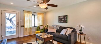 FREE GOLF! Dog Friendly, Near Old Town Scottsdale's Shopping+Dining, Great for Business or Pleasure!