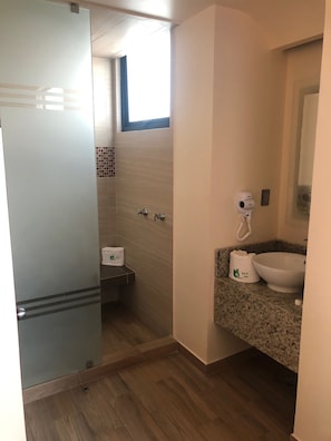 Free toiletries, hair dryer, towels