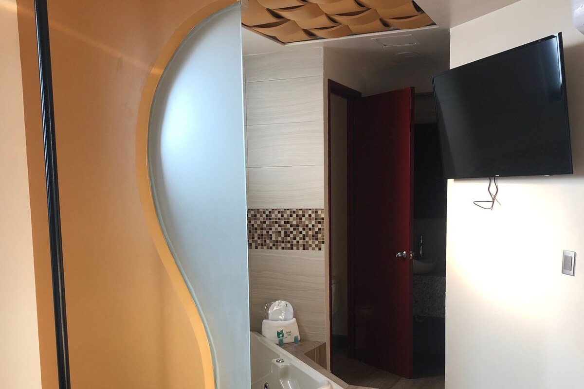Jacuzzi Standard Room