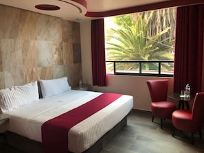 Standard Room | Blackout curtains, free WiFi, bed sheets - Hotel Jard Inn Adults only (Mexico City)