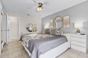 3 bedrooms, iron/ironing board, travel cot, WiFi - BUENAVENTURA LAKES (263HS) - 3BR 2BA home with pool in a private setting (Kissimmee)