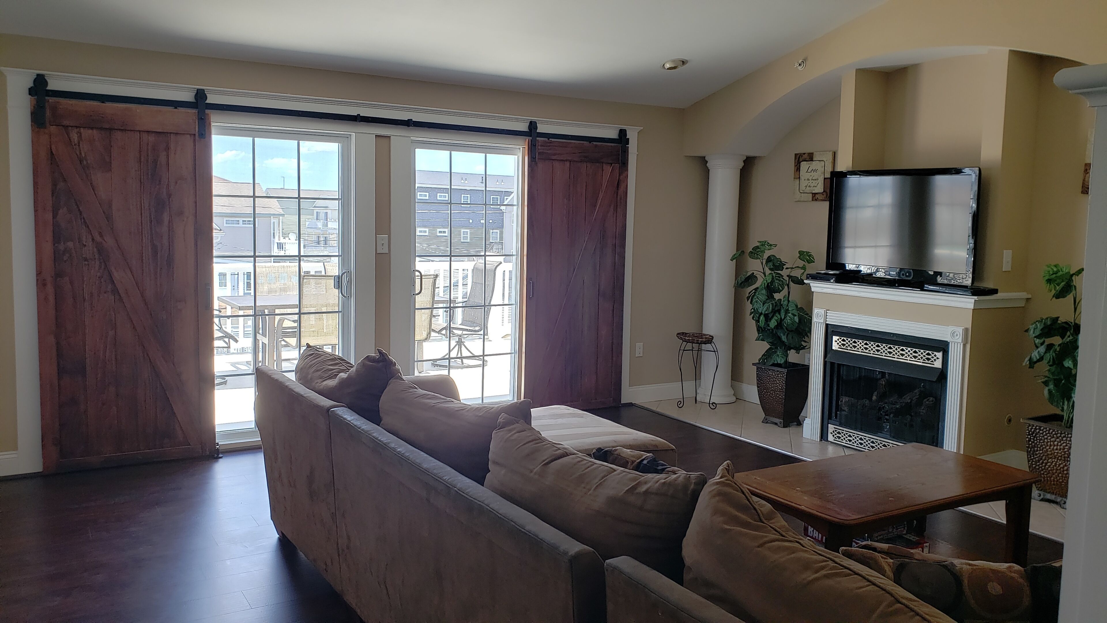 ELEVATOR & OCEAN VIEWS Modern 5 bedroom/4 baths