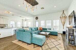 TV, fireplace, DVD player, offices