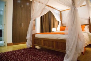 4 Schlafzimmer, Bügeleisen/Bügelbrett, WLAN, Bettwäsche