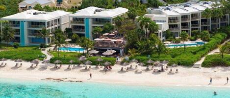 Am Strand, Liegestühle, Strandtücher